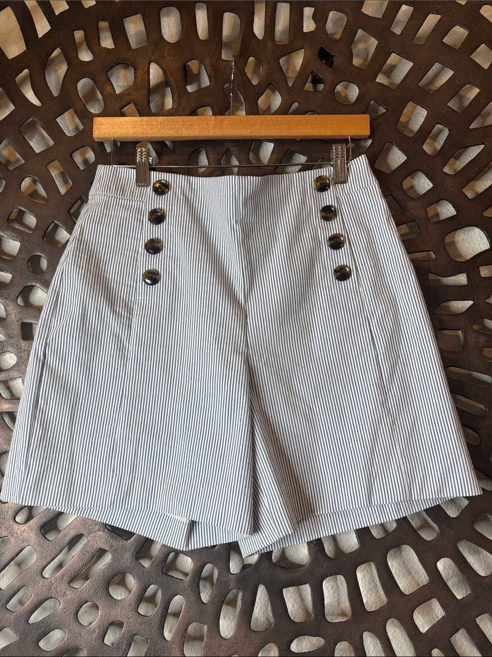 ⚓ Ann Taylor Factory Sailor Shorts Navy White Stripe High Waist 8 NWOT Womens⚓